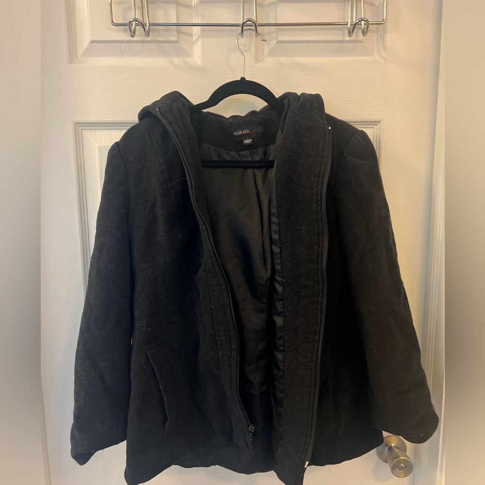 Warm but light cost by Jason Kole, size L, black, barely worn